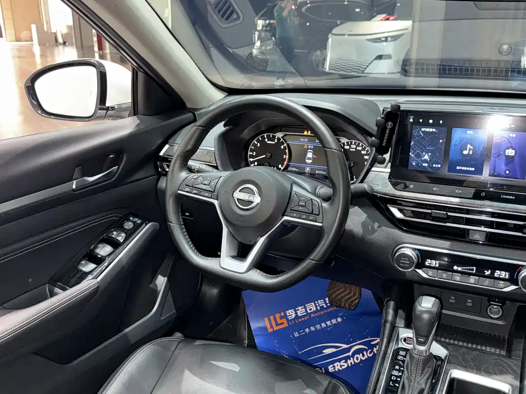 Nissan Teana 2023 — фото 12