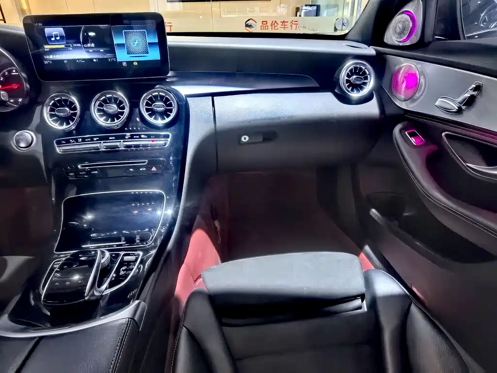 Mercedes-Benz C-Class 2018 — фото 8