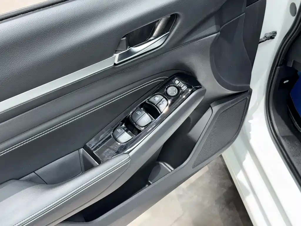 Nissan Teana 2023 — фото 13