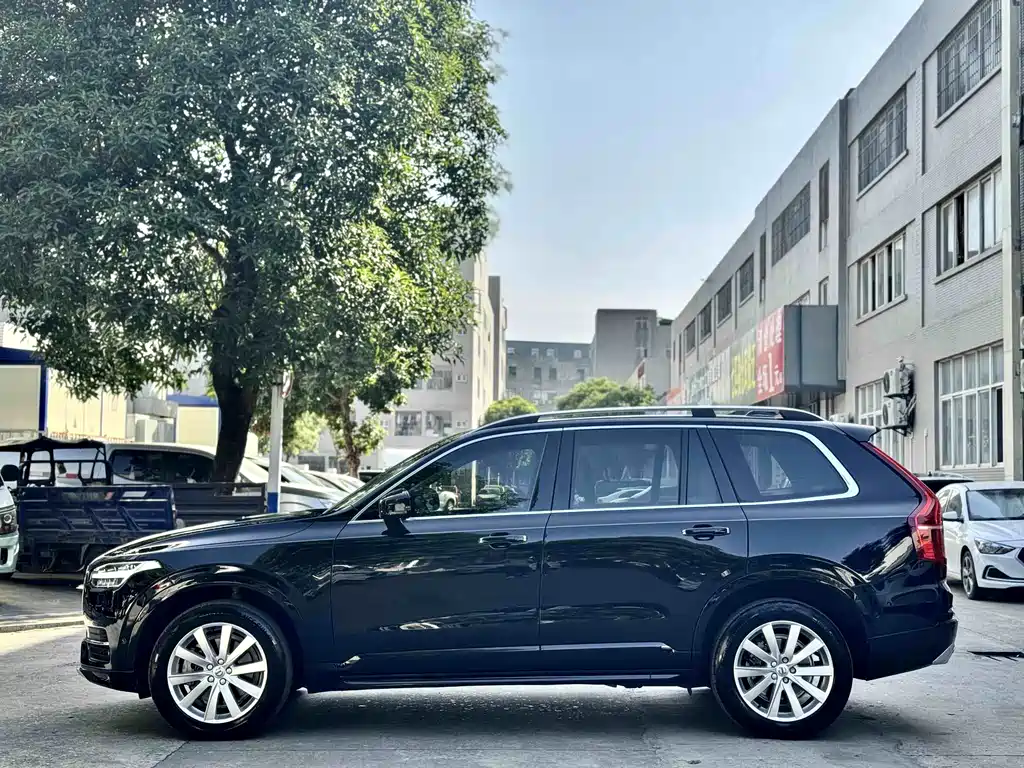Volvo XC90 2016 — фото 15