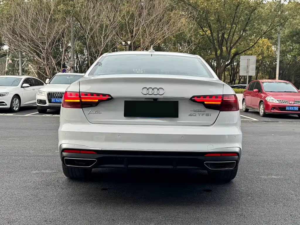 Audi A4L 2020 — фото 11