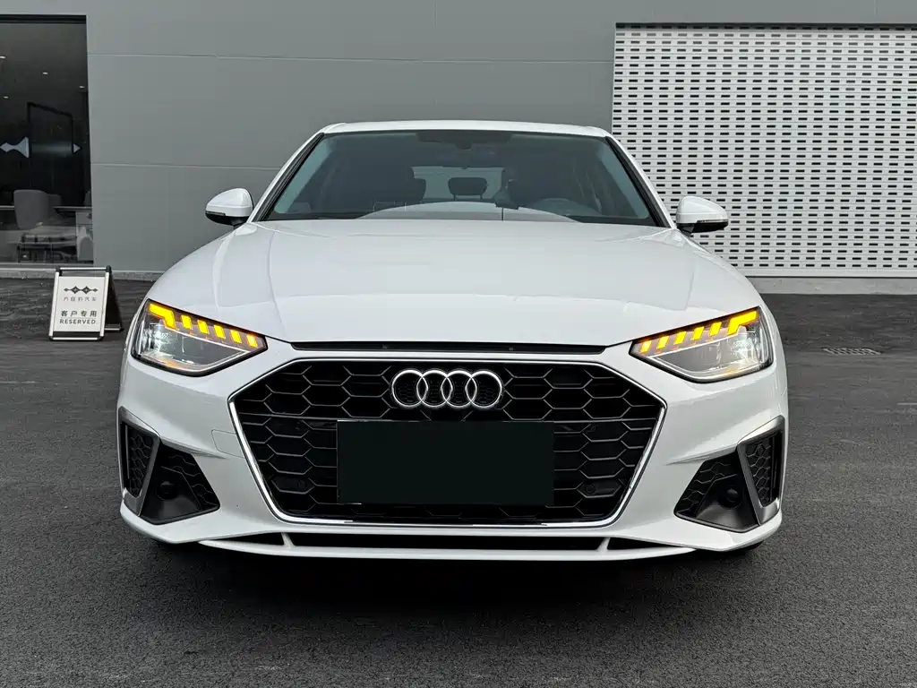 Audi A4L 2020 — фото 3