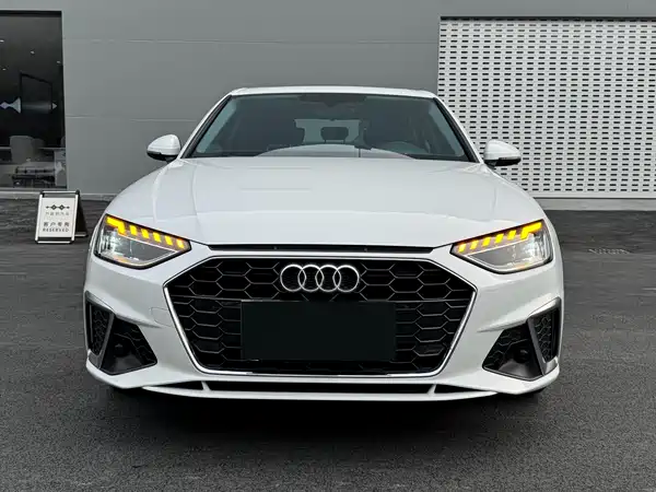 Audi A4L 2020