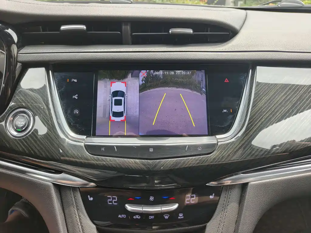 Cadillac XT6 2019 — фото 16