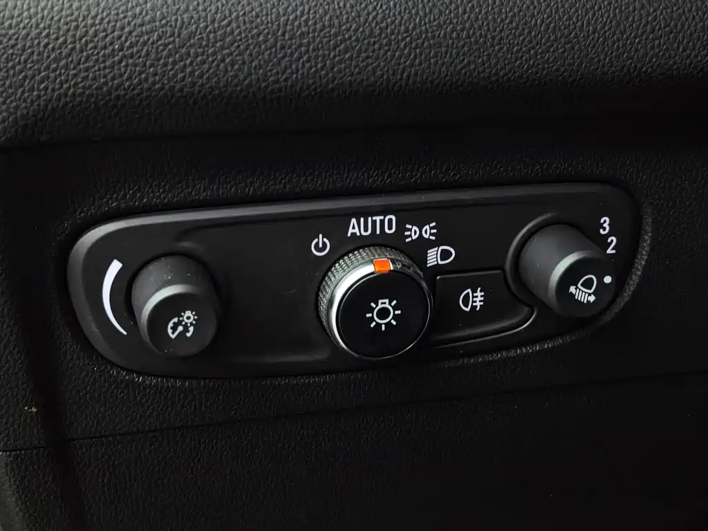 Buick Envision Plus 2023 — фото 23