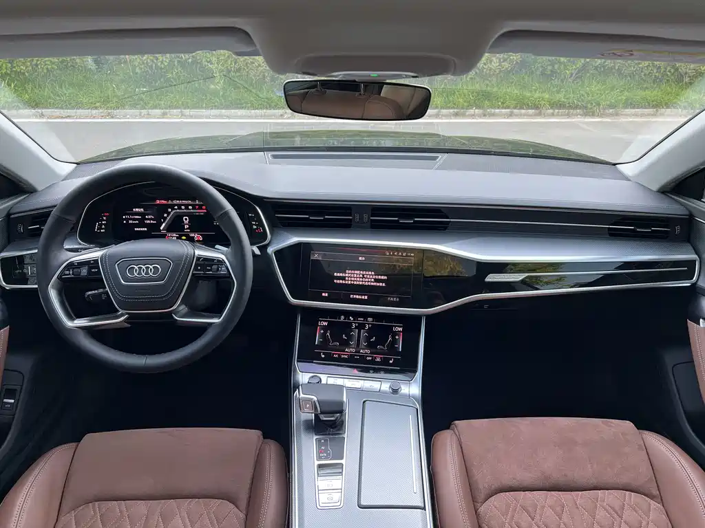 Audi A7L 2024 — фото 9