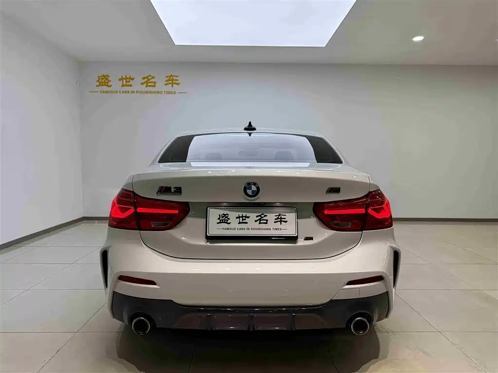 BMW 1 Series 2019 — фото 17