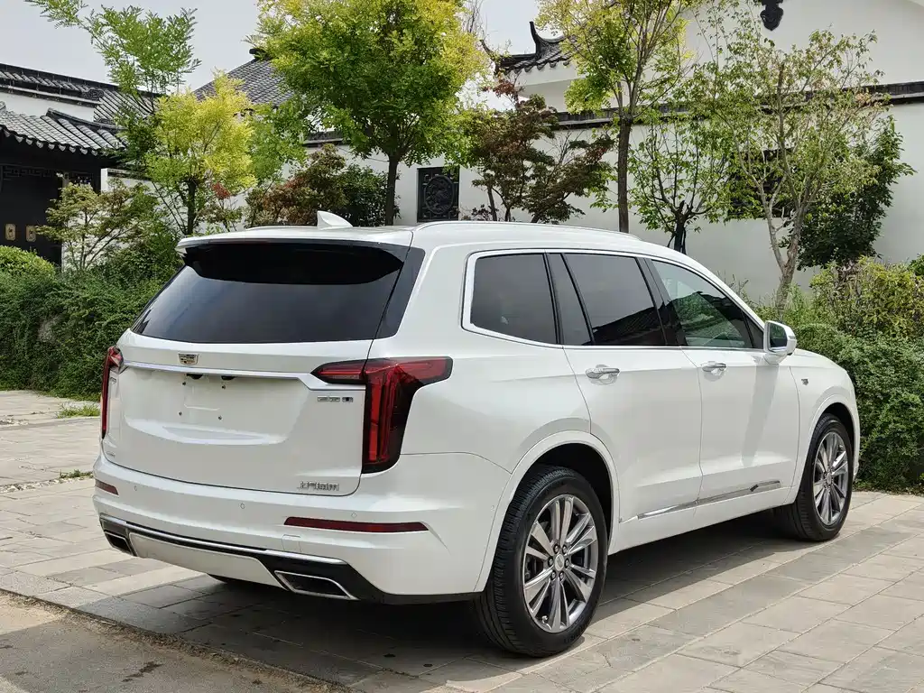 Cadillac XT6 2019 — фото 7