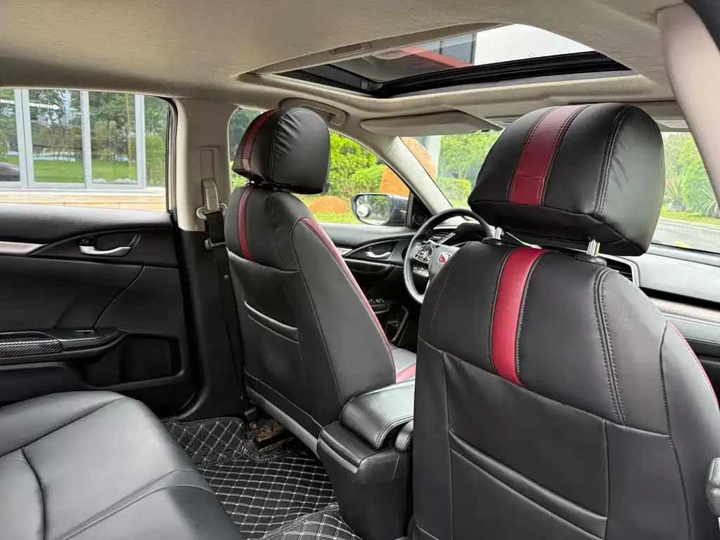 Honda Civic 2019 — фото 17