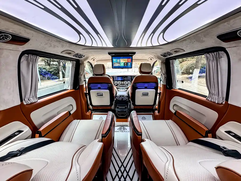 Mercedes-Benz Vito 2023 — фото 14