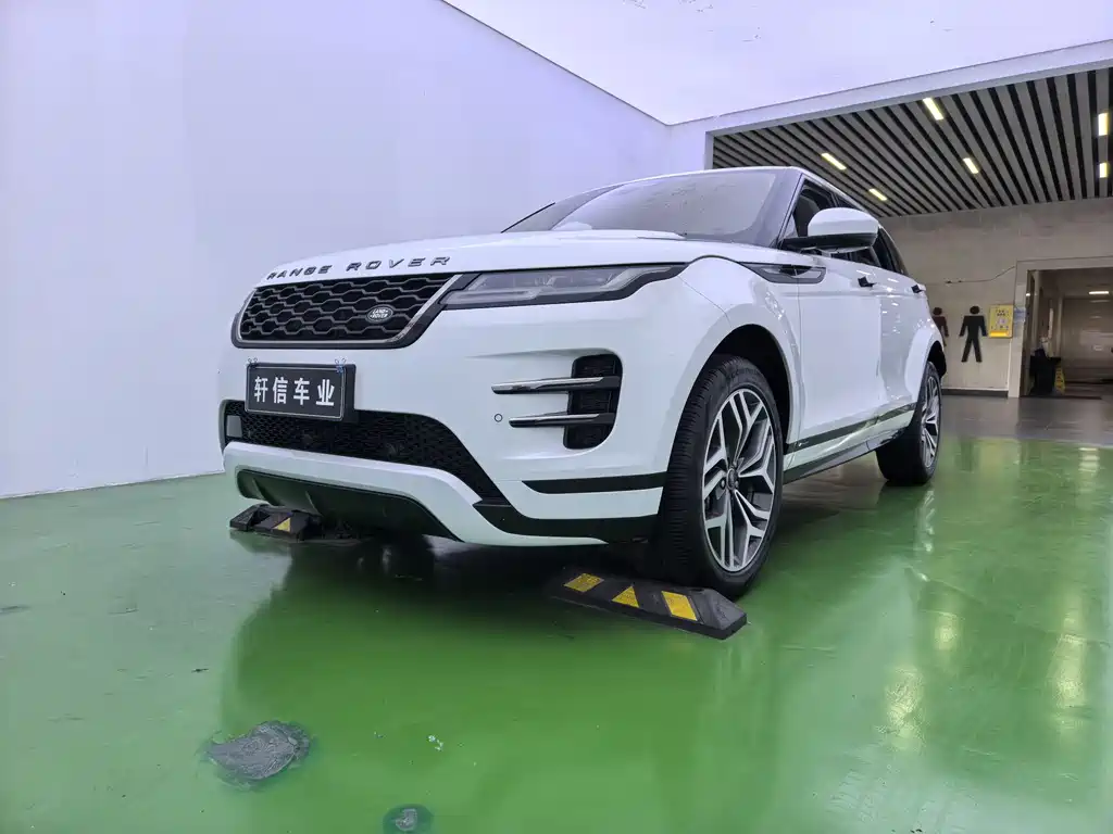 Land Rover Evoque 2021