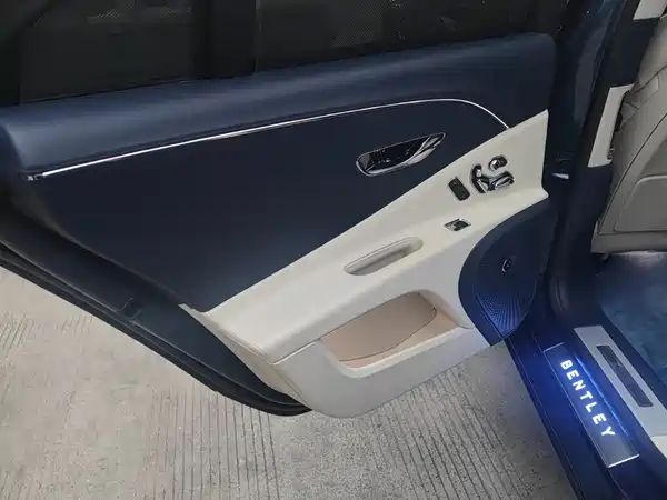 Bentley Flying Spur 2021