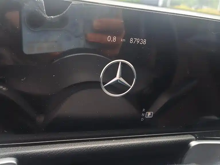 Mercedes-Benz GLB 2023