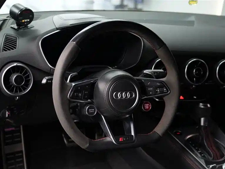 Audi TT RS 2018 — фото 12