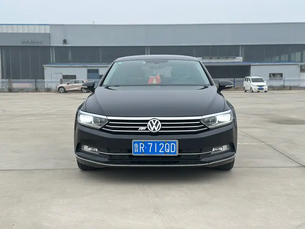 Volkswagen Magotan 2017 — фото 1