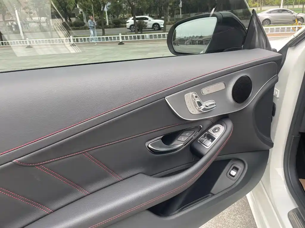 Mercedes-Benz C-Class 2023 — фото 13
