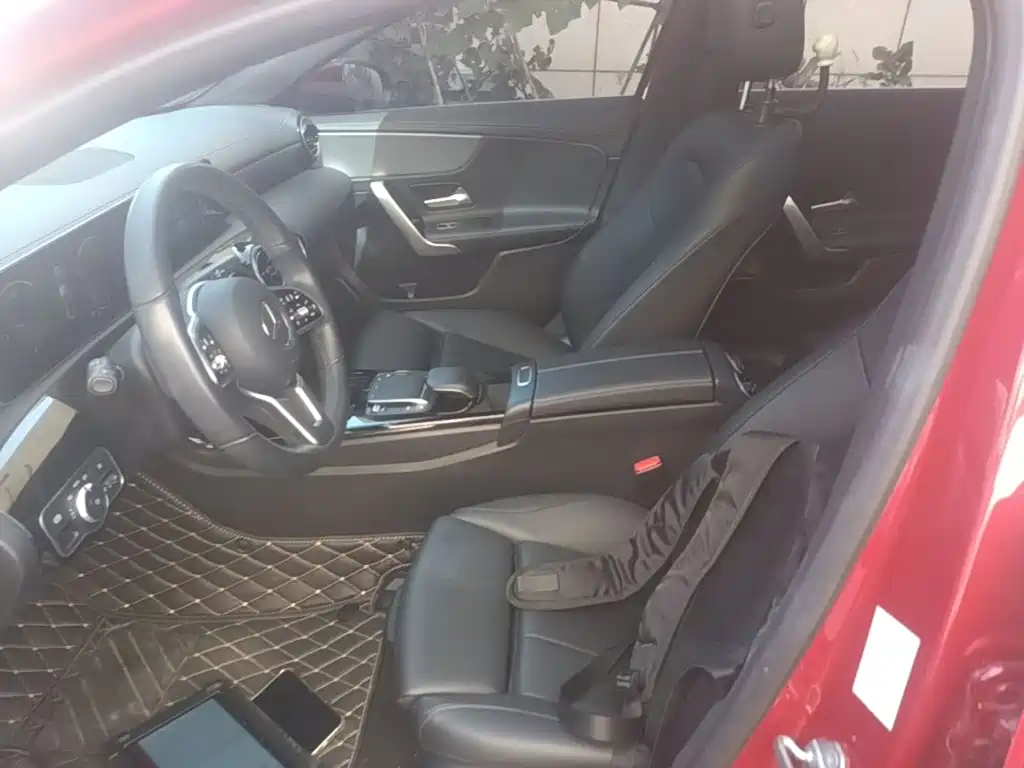 Mercedes-Benz A-Class 2020 — фото 15