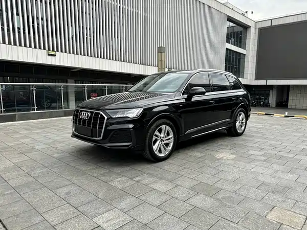 Audi Q7 2024