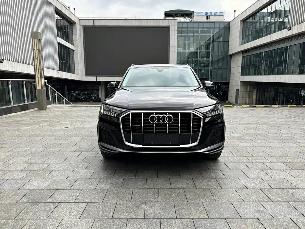 Audi Q7 2024 — фото 3