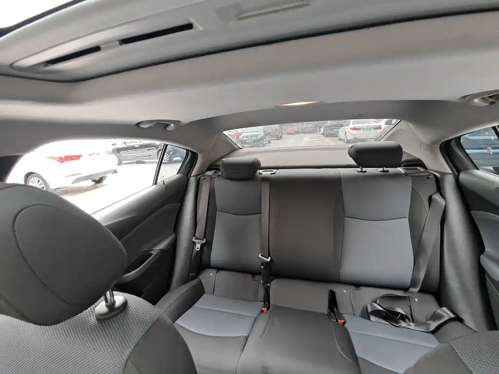 Chevrolet Cruze 2018 — фото 14