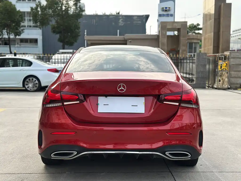 Mercedes-Benz A-Class 2019 — фото 5