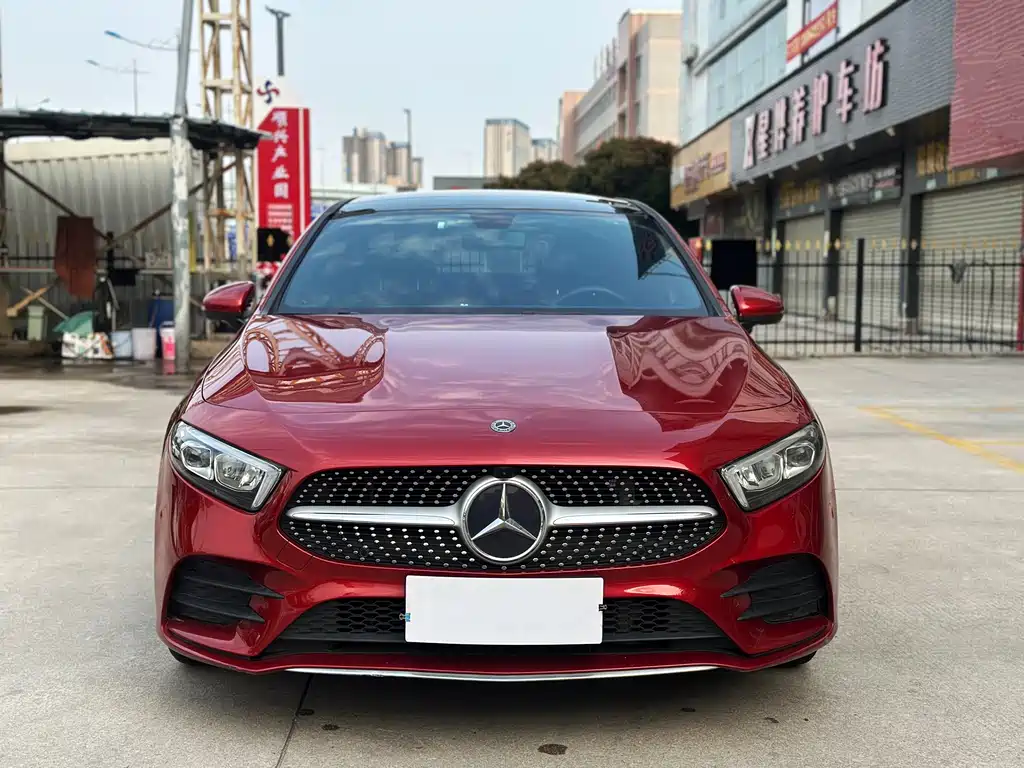 Mercedes-Benz A-Class 2019 — фото 2