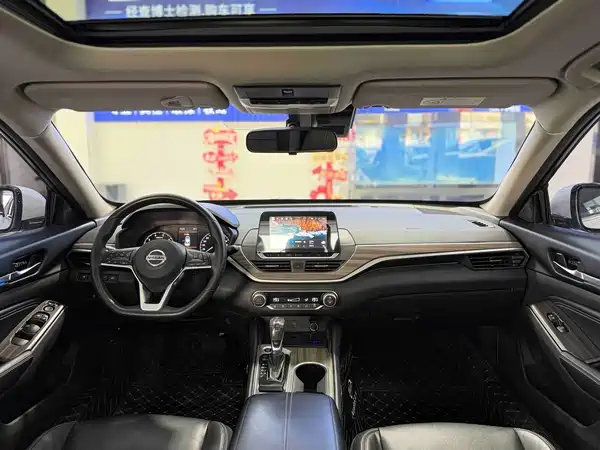 Nissan Teana 2021