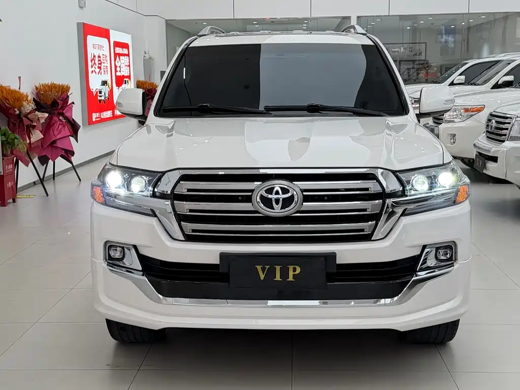 Toyota Land Cruiser 2013 — фото 2