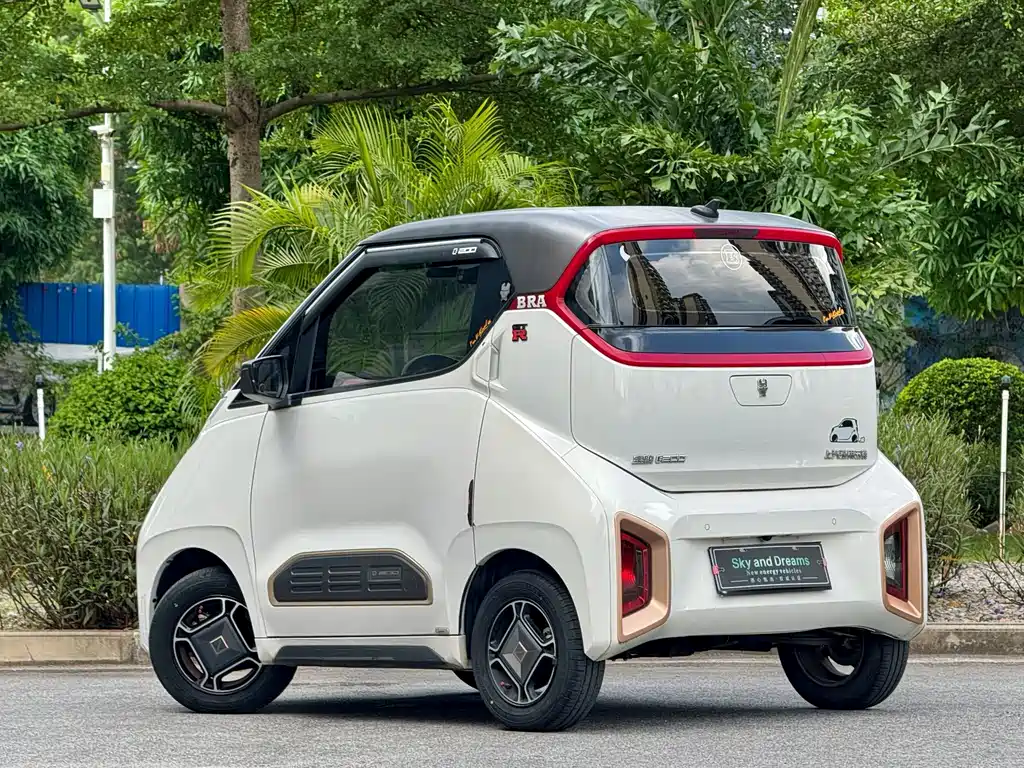 Baojun E200 2020