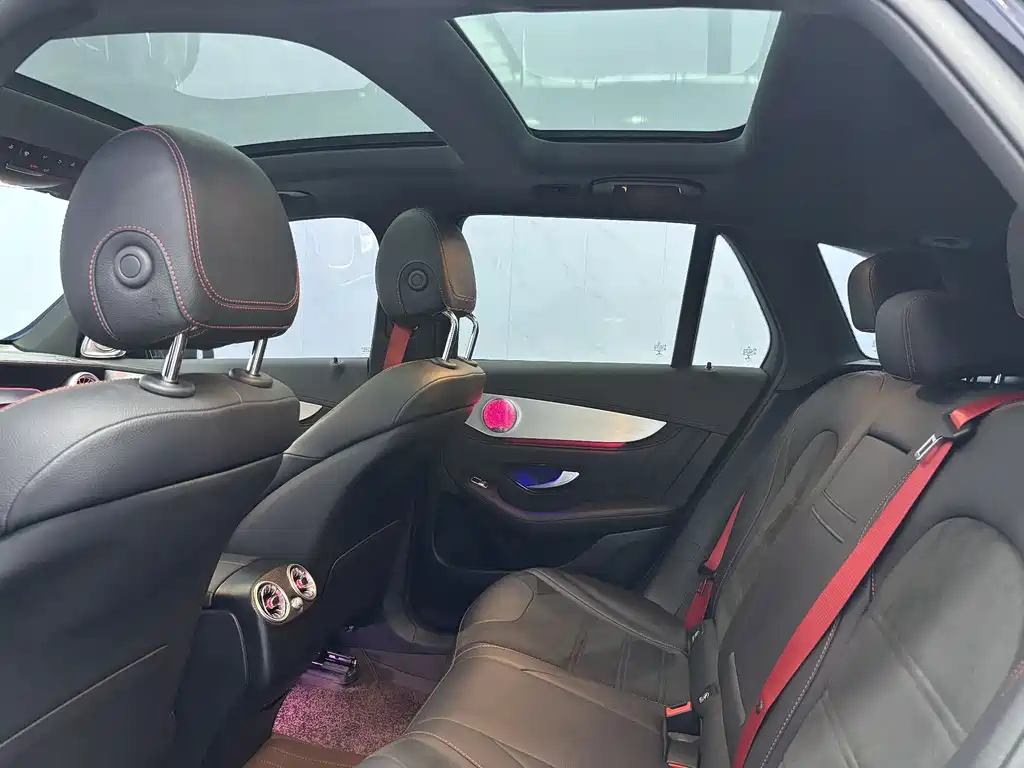 Mercedes-Benz GLC AMG 2022 — фото 13