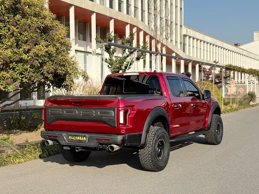 Ford F-150 Raptor 2020