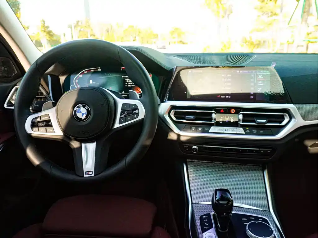 BMW 3 Series 2021 — фото 13