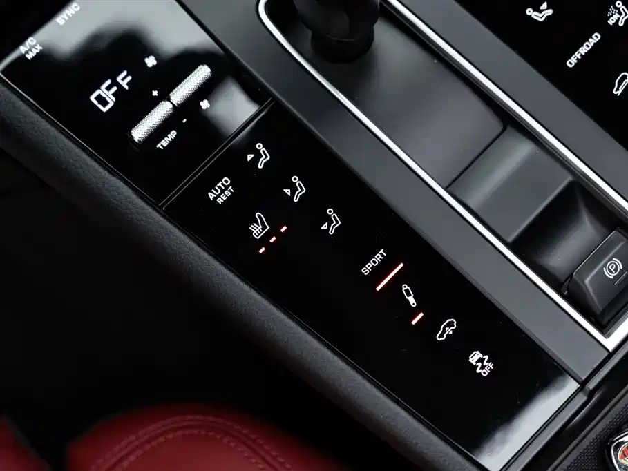 Porsche Macan 2022 — фото 22