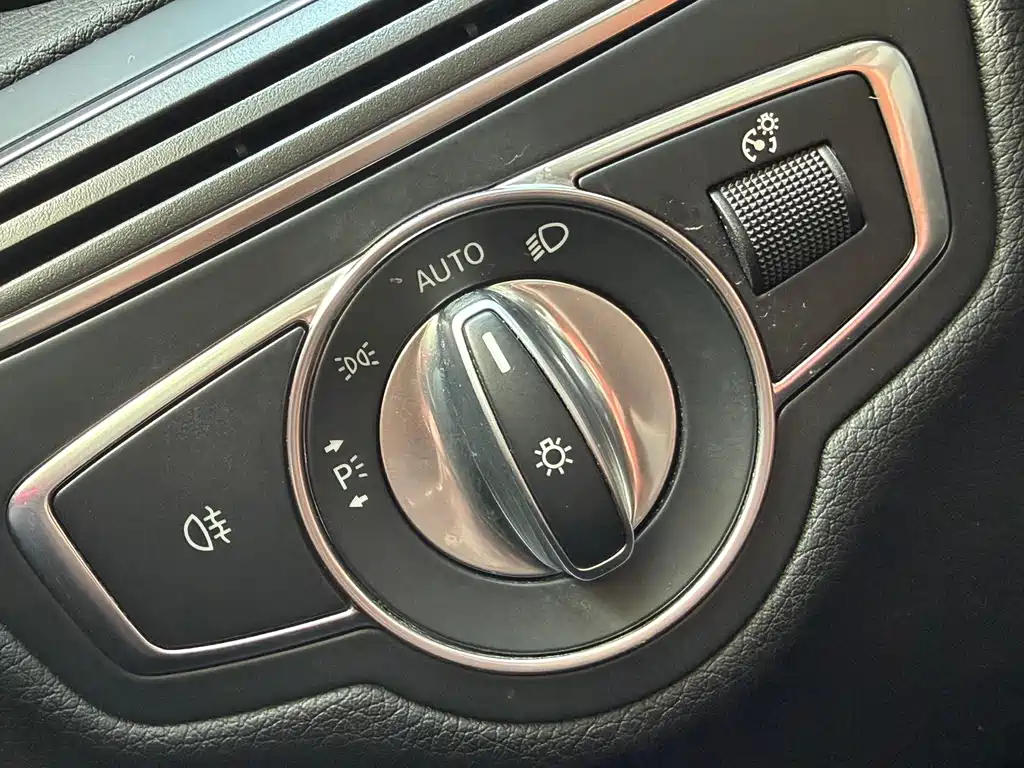 Mercedes-Benz C-Class 2021 — фото 16
