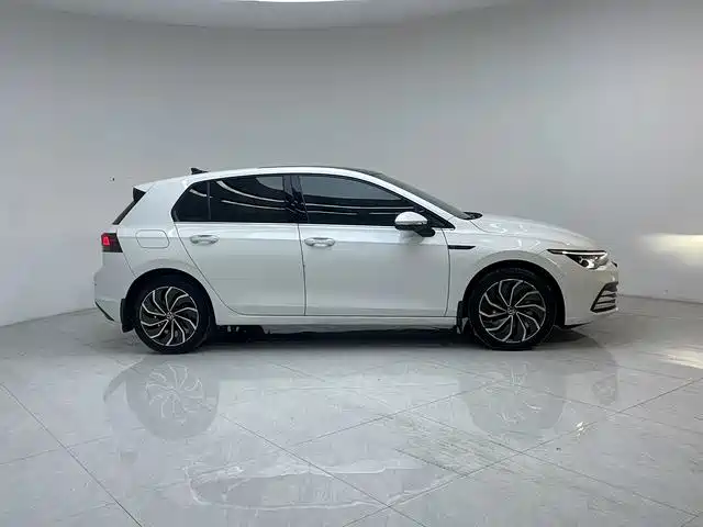 Volkswagen Golf 2022