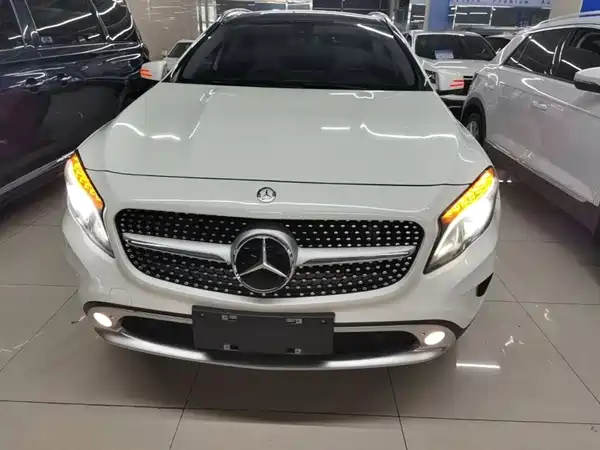Mercedes-Benz GLA 2017