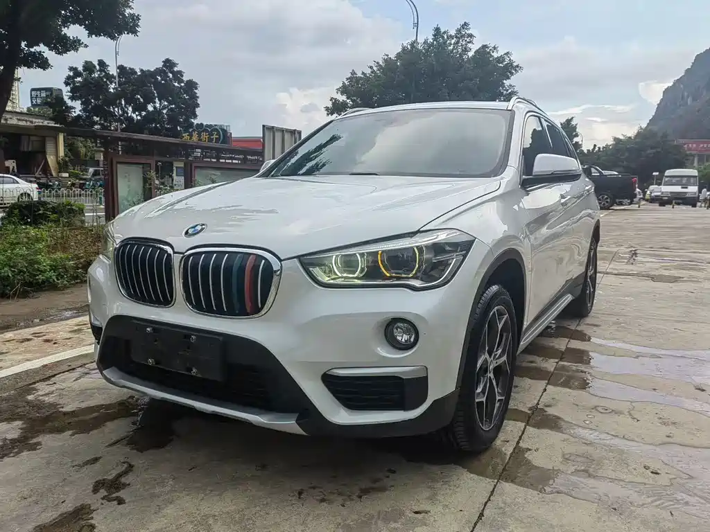 BMW X1 2019 — фото 1
