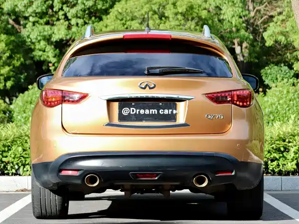 Infiniti QX70 2014