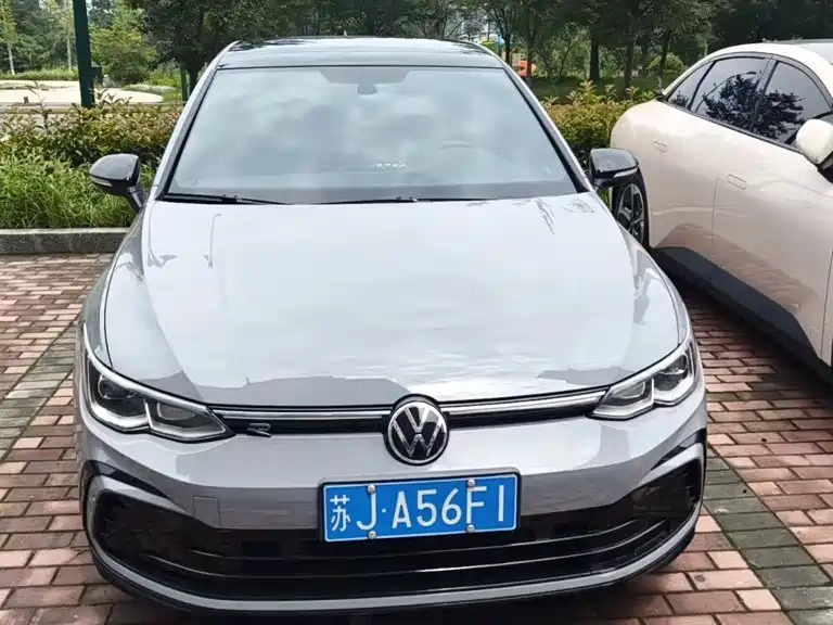 Volkswagen Golf 2022