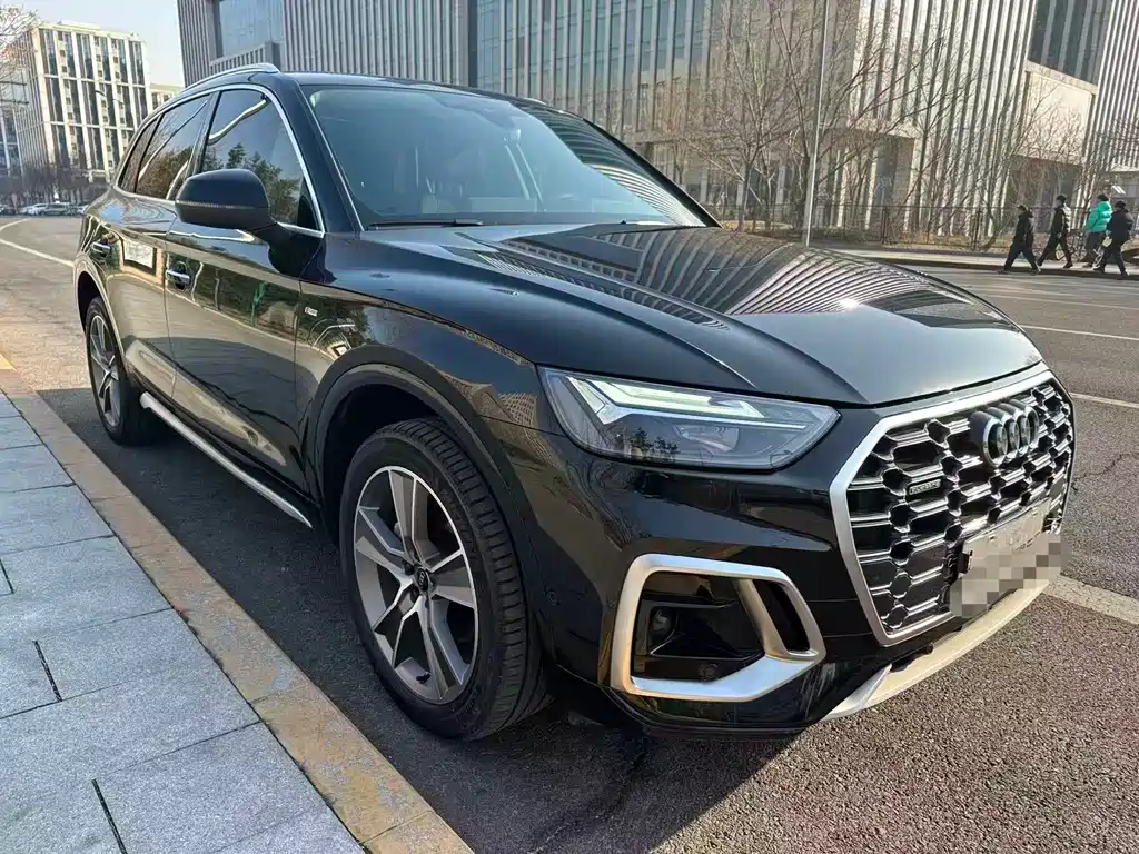 Audi Q5L 2023 — фото 10