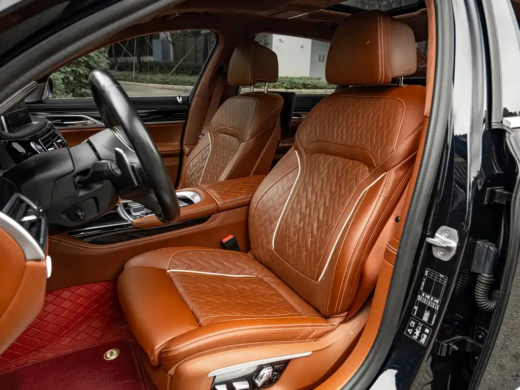BMW 7 Series 2019 — фото 11