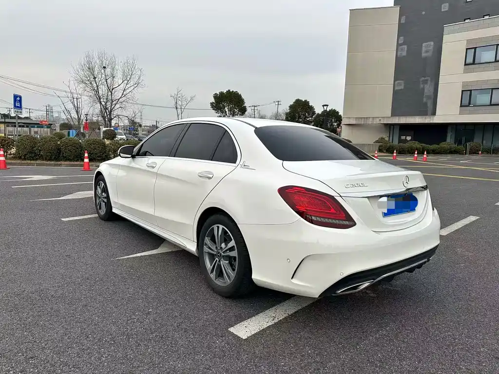Mercedes-Benz C-Class 2020 — фото 8
