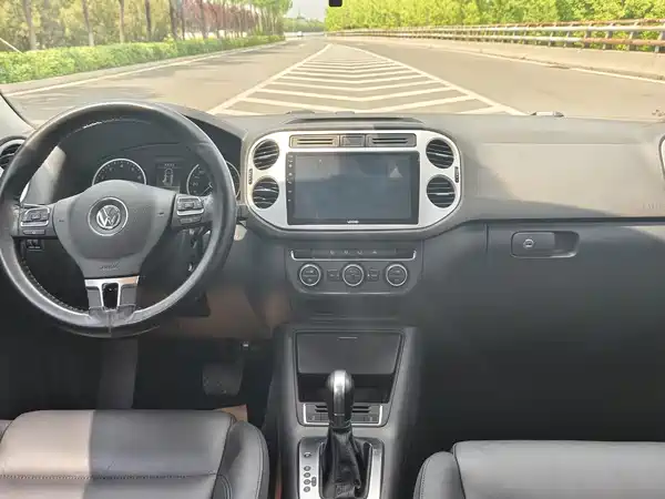 Volkswagen Tiguan 2015