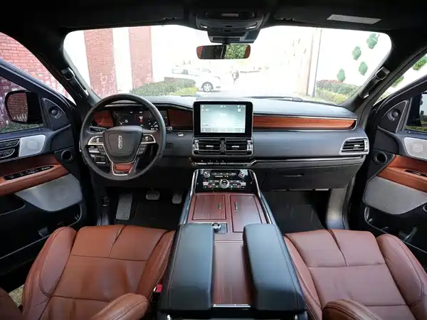 Lincoln Navigator 2020