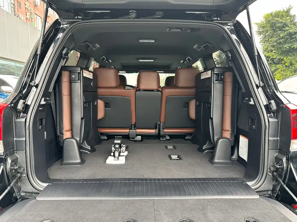 Toyota Land Cruiser 2020 — фото 24