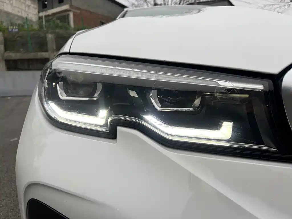BMW 3 Series 2022 — фото 15