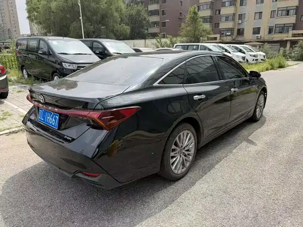 Toyota Avalon 2025