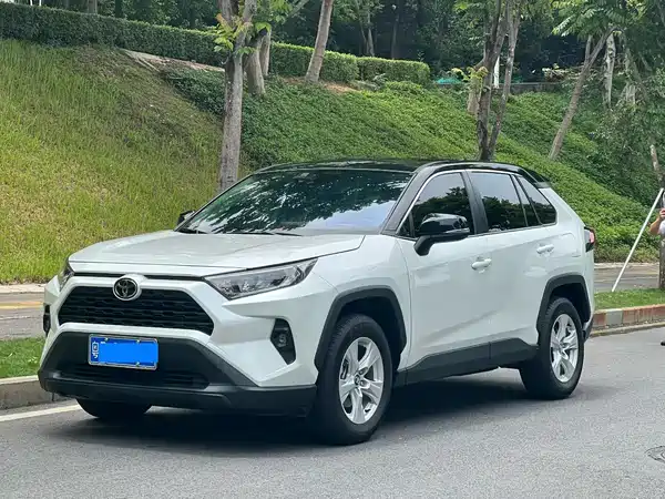 Toyota RAV4 2025