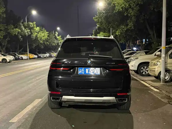 BMW X7 2024