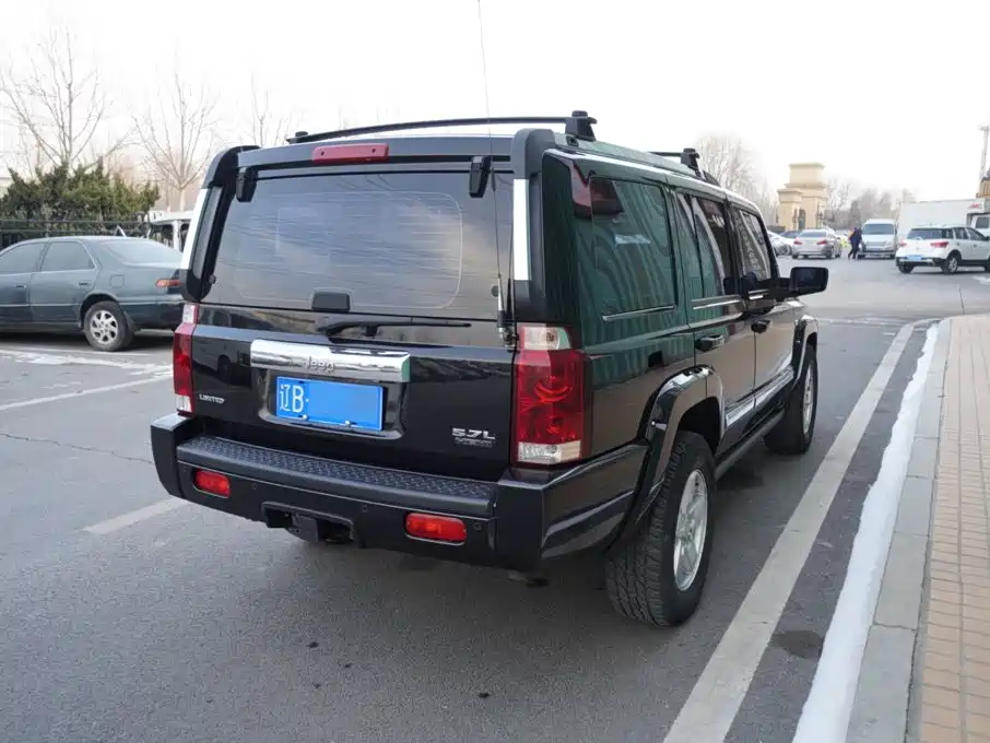 Jeep Commander Classic 2009 — фото 12